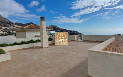 Beautiful apartment with large terraces and panoramic views